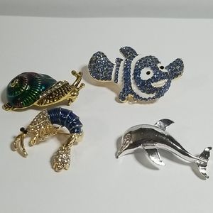 Sea critter brooch lot